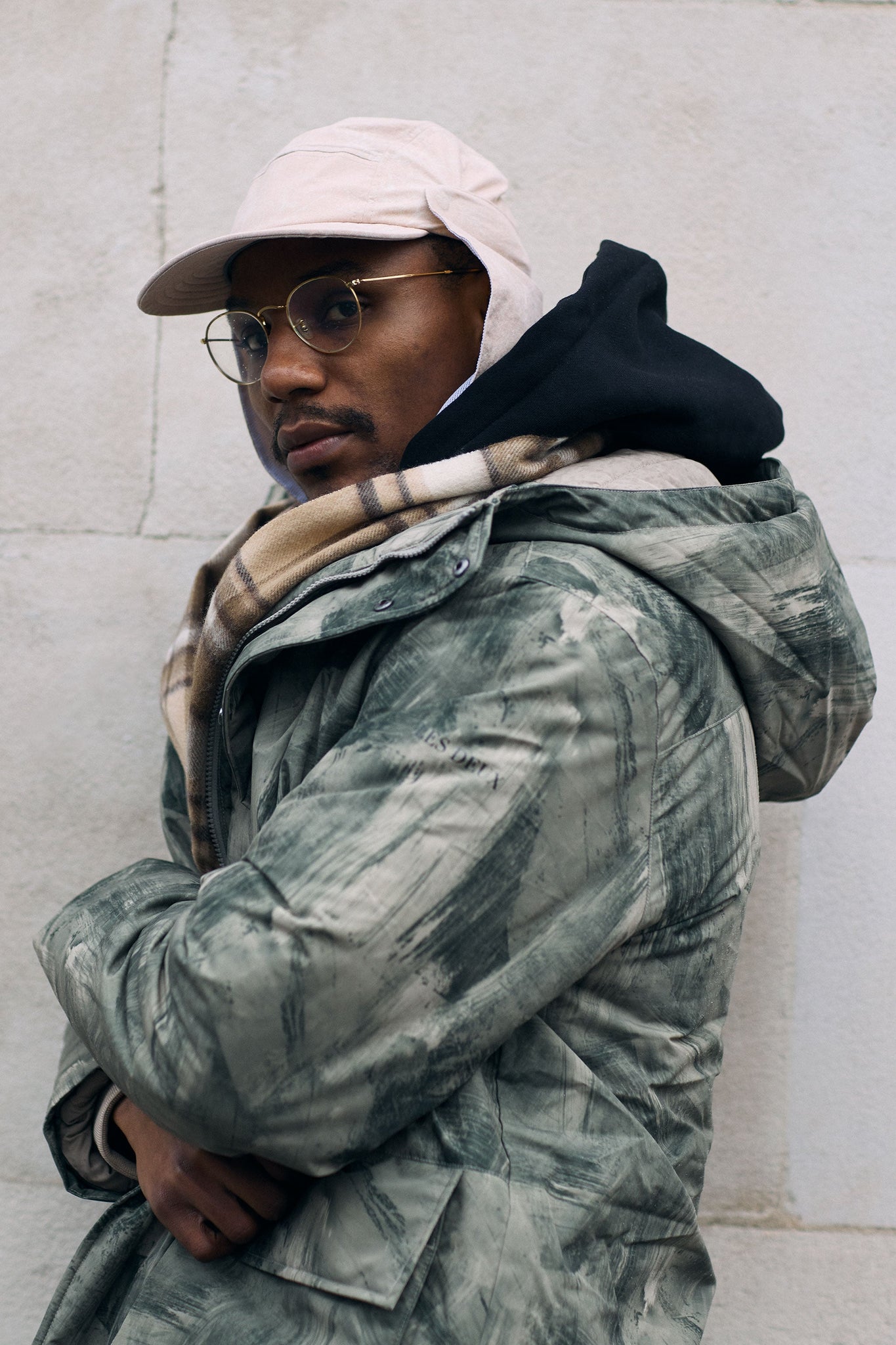 Les Deux Nate Printed Padded Coat – Dark Sand: Streetwear Meets Winter Warmth
